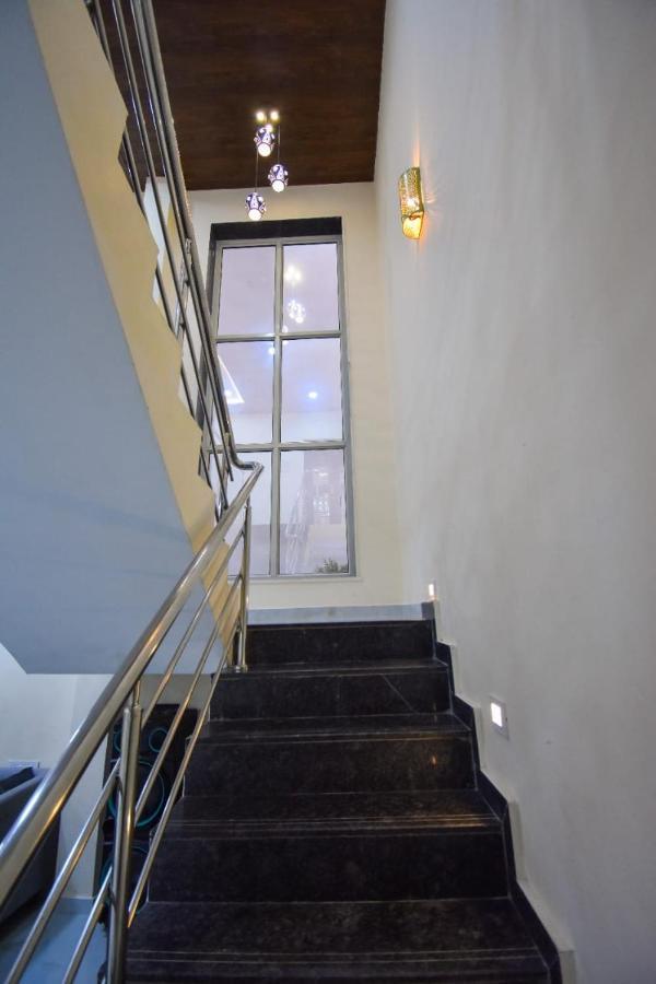 Beauty And The Beast 4Bhk Villa Lonavala Exteriör bild